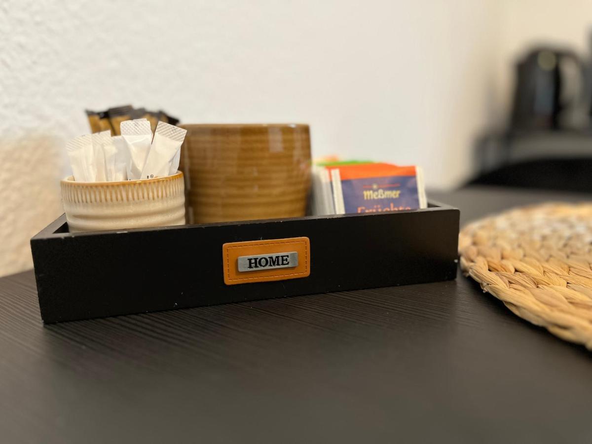 Appartment Miami , Naehe Duesseldorf ,Messe ,Hbf ,City, Wifi, Helios Hospital Krefeld Eksteriør billede