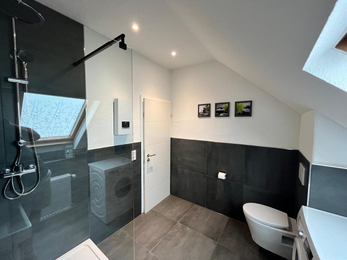 Appartment Miami , Naehe Duesseldorf ,Messe ,Hbf ,City, Wifi, Helios Hospital Krefeld Eksteriør billede
